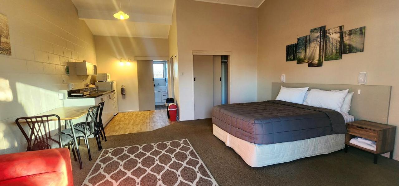 Acorn Estate Motel Masterton Eksteriør billede