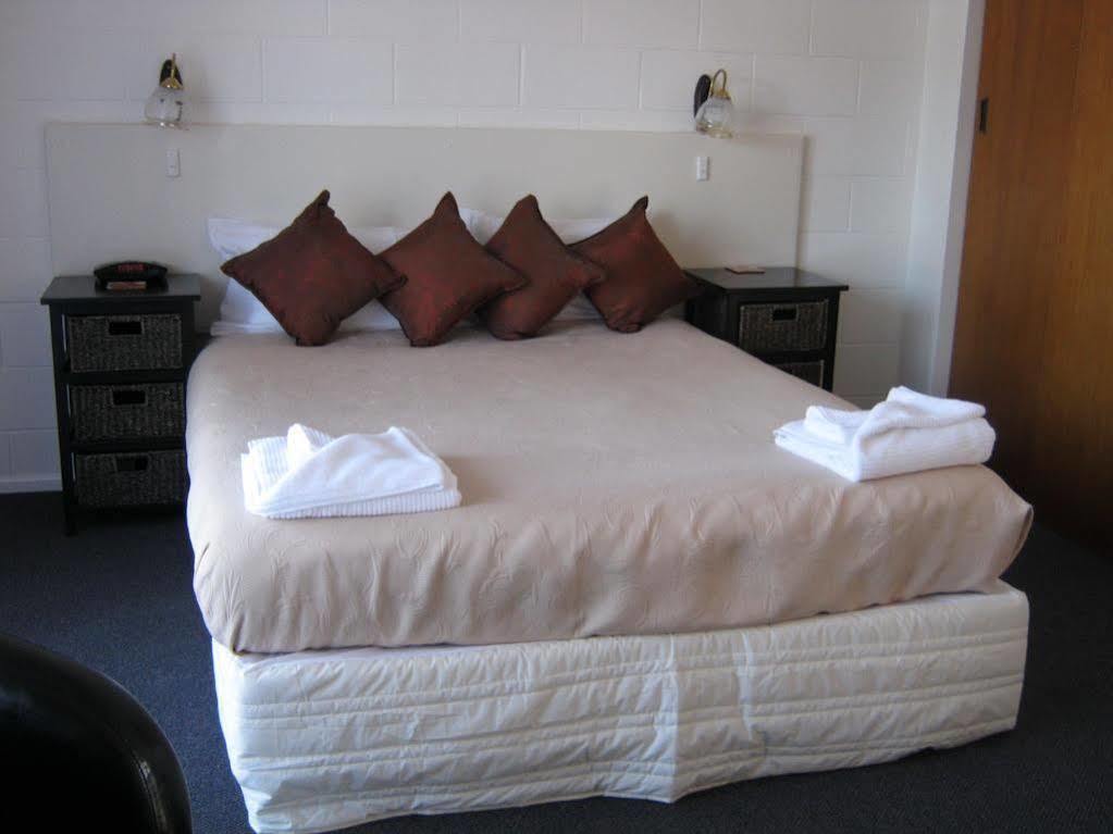 Acorn Estate Motel Masterton Eksteriør billede