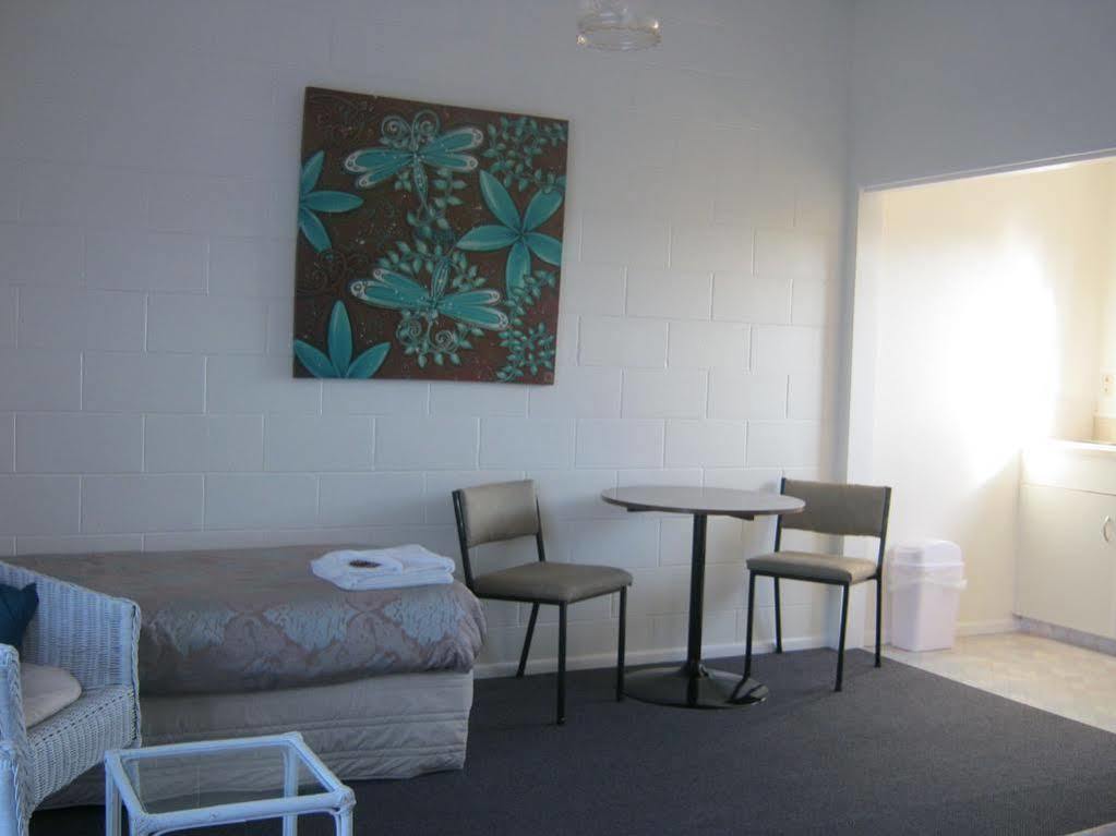 Acorn Estate Motel Masterton Eksteriør billede
