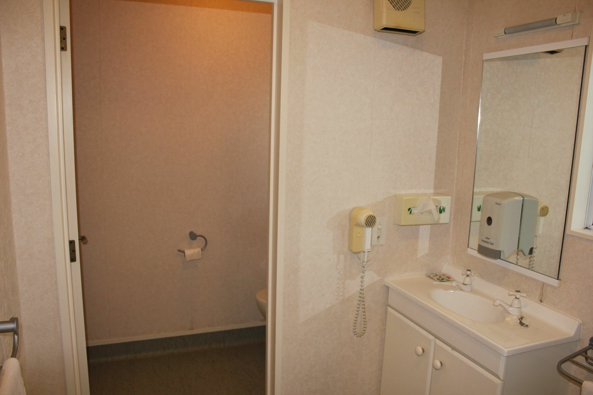 Acorn Estate Motel Masterton Eksteriør billede
